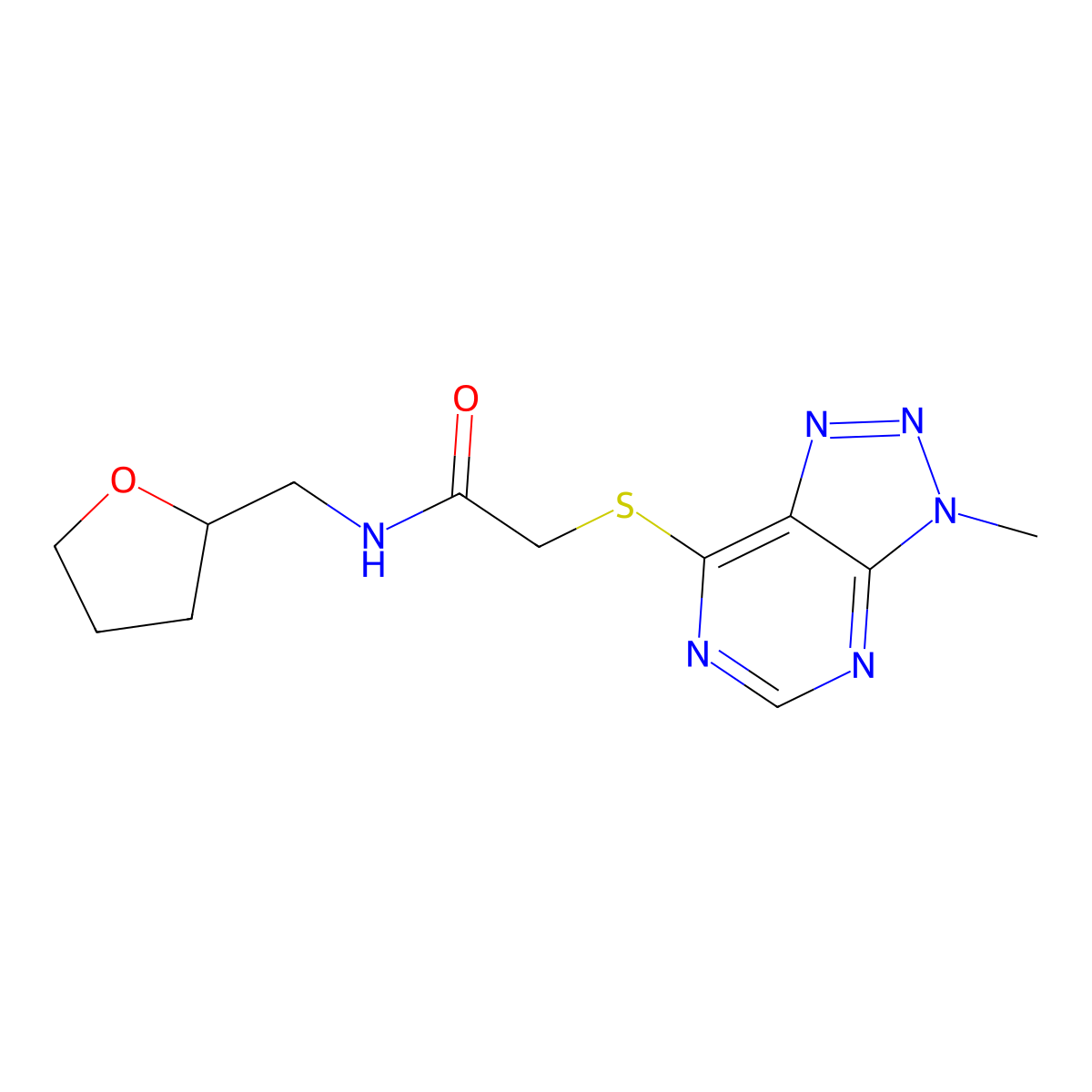 2-((3-methyl-3H-[1,2,3]triazolo[4,5-d]pyrimidin-7-yl)thio)-N-((tetrahydrofuran-2-yl)methyl)acetamide molecular structure, CAS 1058495-70-7