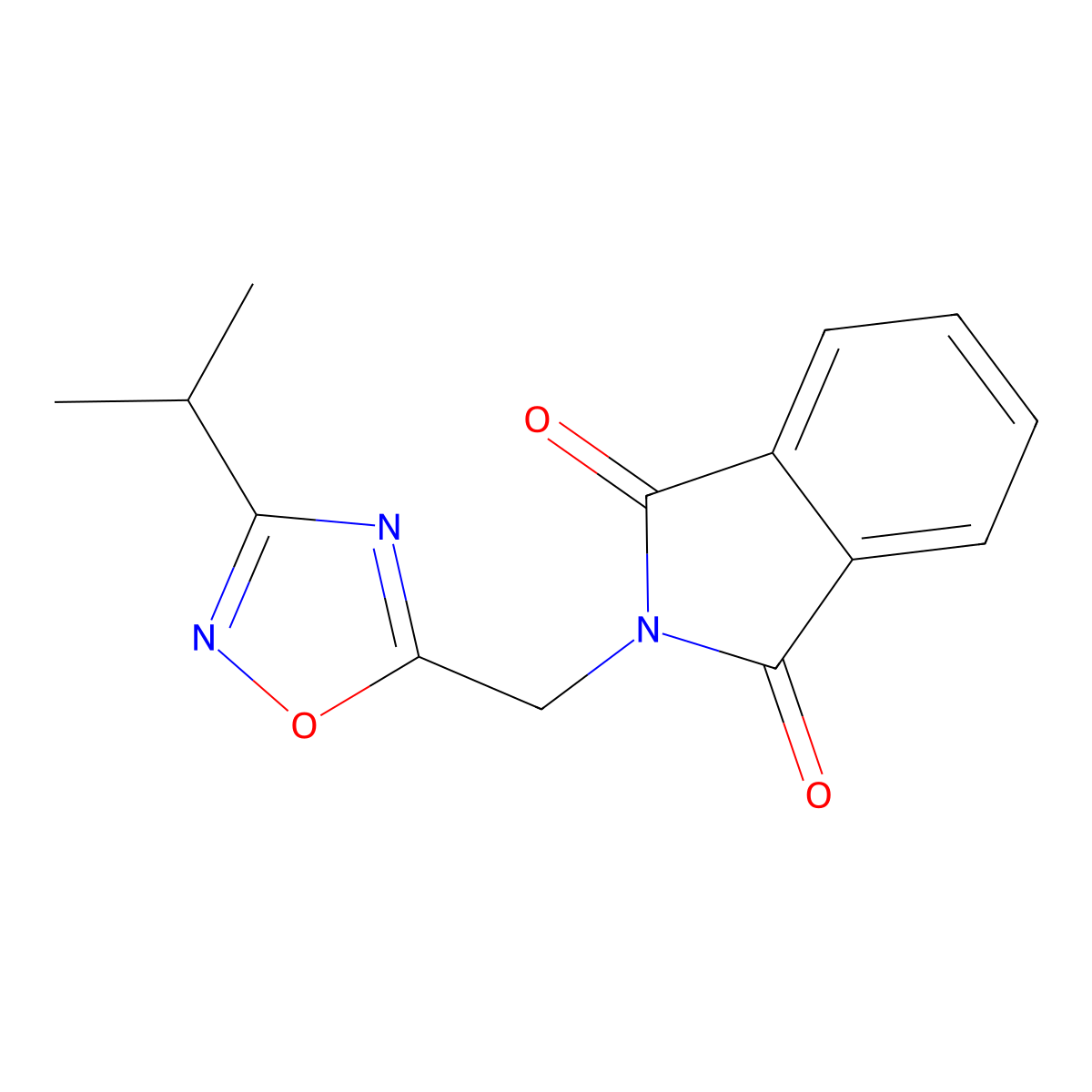 2-((3-Isopropyl-1,2,4-oxadiazol-5-yl)methyl)isoindoline-1,3-dione molecular structure, CAS 1093881-59-4