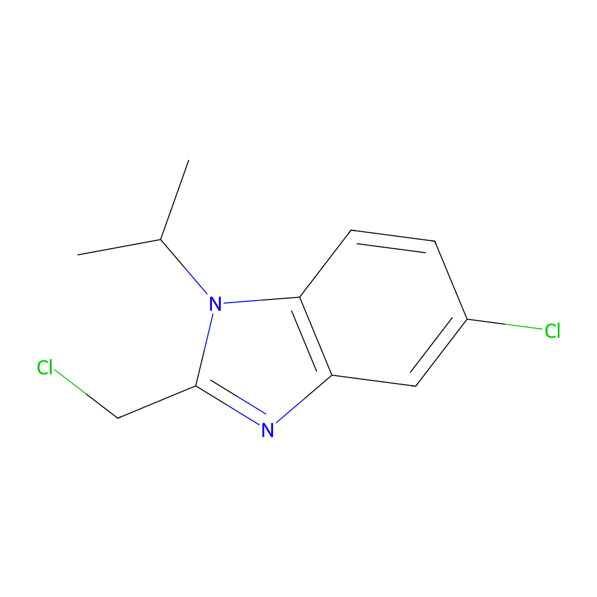 5-chloro-2-(chloromethyl)-1-(propan-2-yl)-1H-1,3-benzodiazole molecular structure, CAS 1154208-01-1