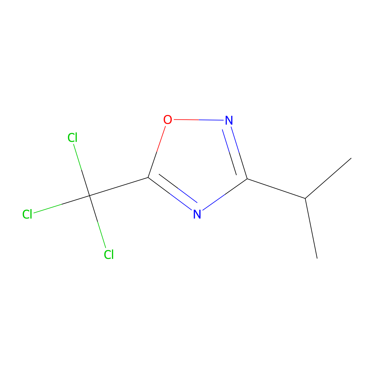 3-(Propan-2-yl)-5-(trichloromethyl)-1,2,4-oxadiazole molecular structure, CAS 1199-49-1