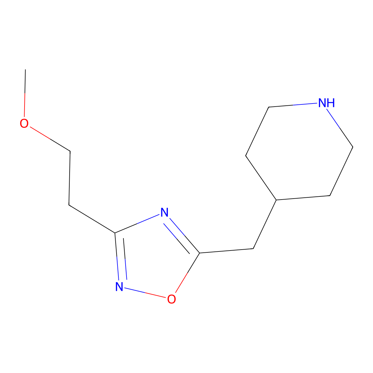 4-{[3-(2-Methoxyethyl)-1,2,4-oxadiazol-5-yl]methyl}piperidine molecular structure, CAS 1239784-01-0