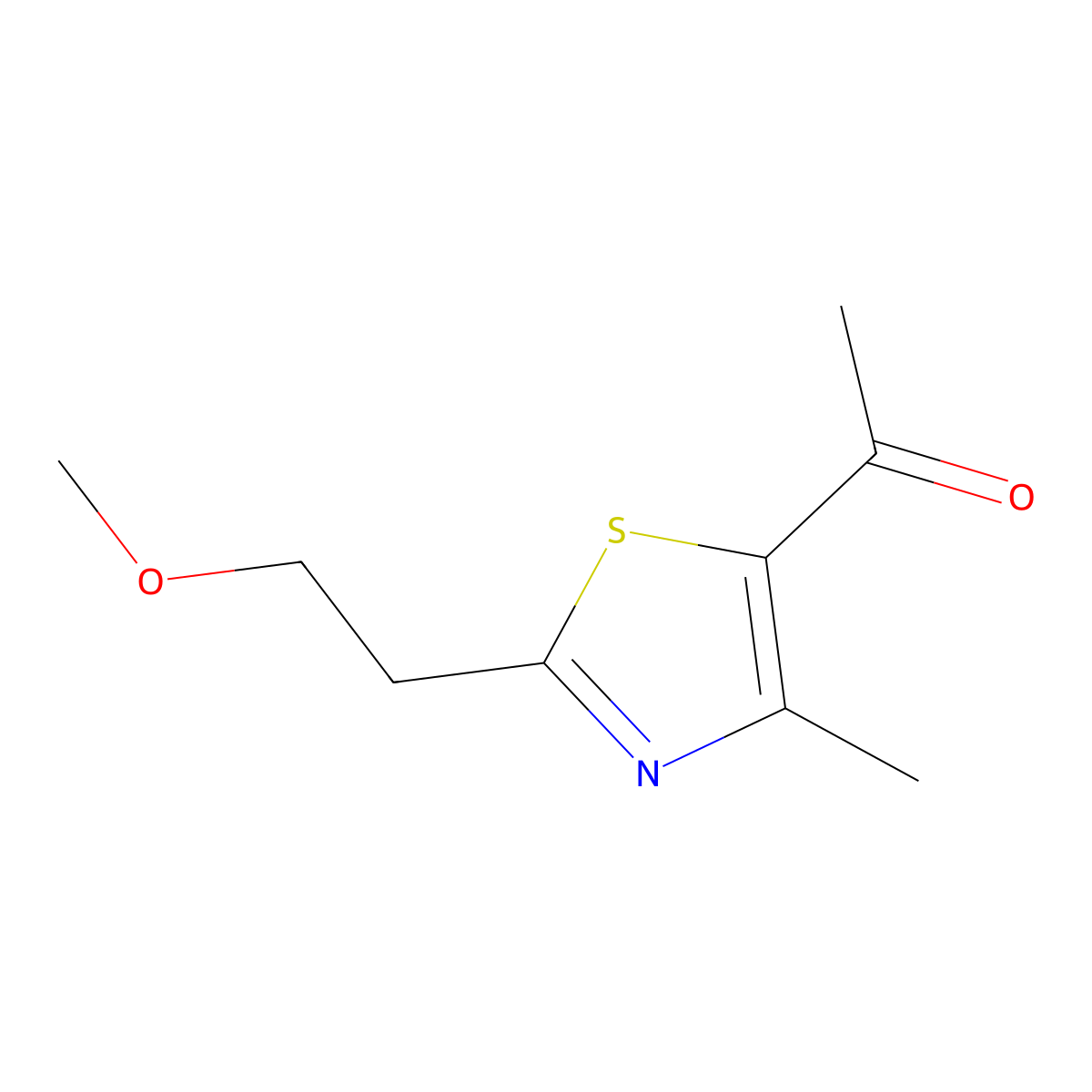 1-[2-(2-Methoxyethyl)-4-methyl-1,3-thiazol-5-yl]ethan-1-one molecular structure, CAS 1250921-74-4