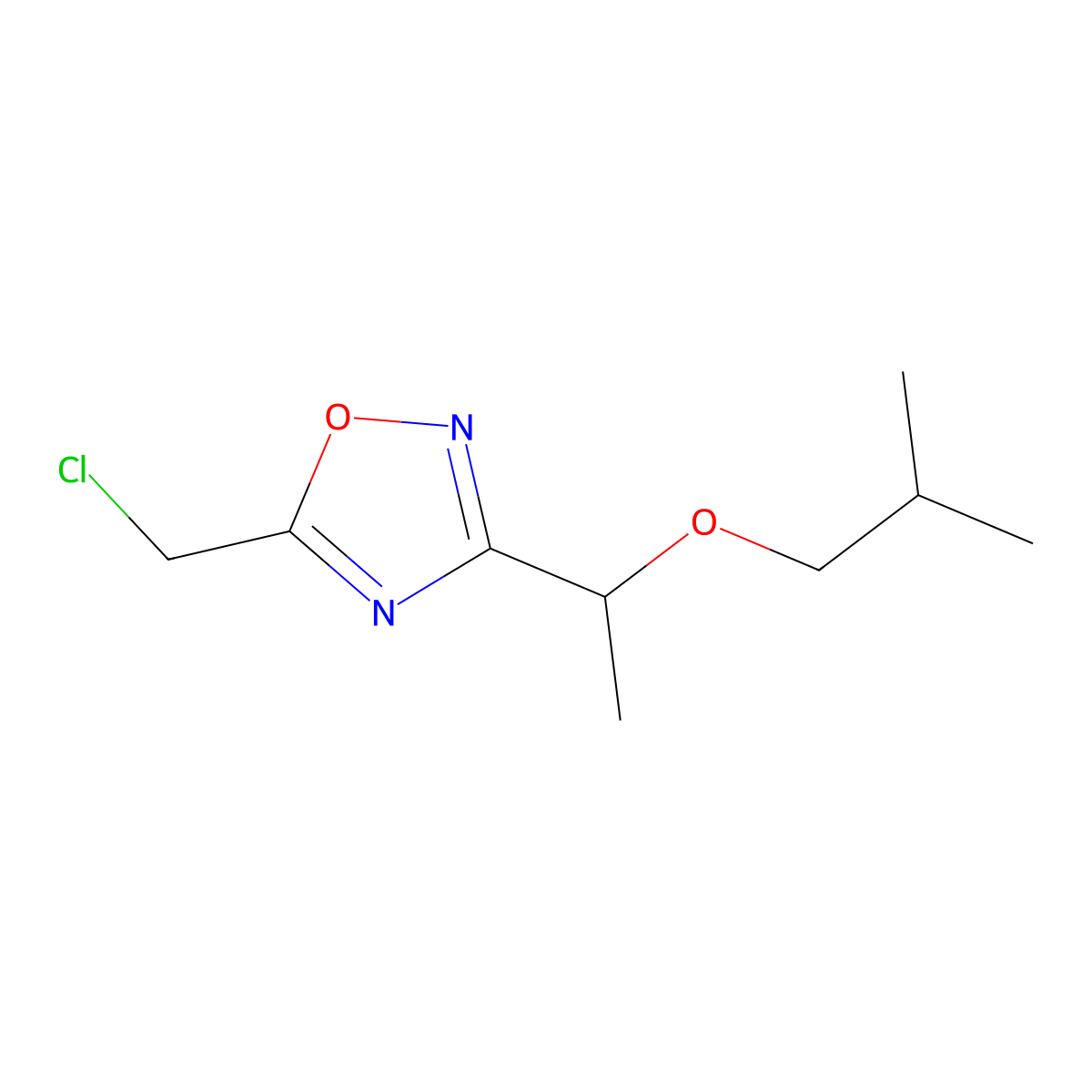 5-(Chloromethyl)-3-[1-(2-methylpropoxy)ethyl]-1,2,4-oxadiazole molecular structure, CAS 1354949-51-1