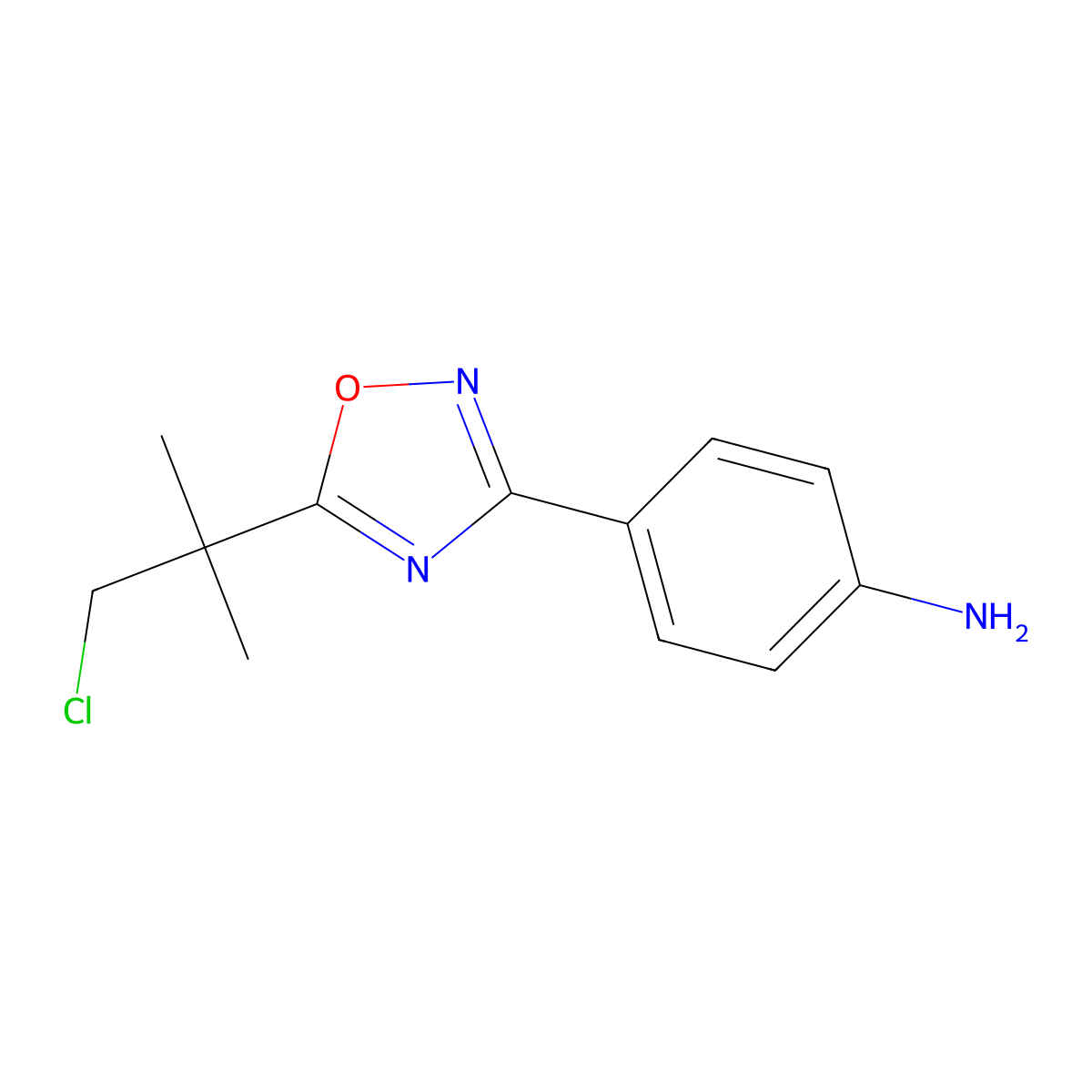 4-[5-(1-Chloro-2-methylpropan-2-YL)-1,2,4-oxadiazol-3-YL]aniline molecular structure, CAS 1373233-51-2