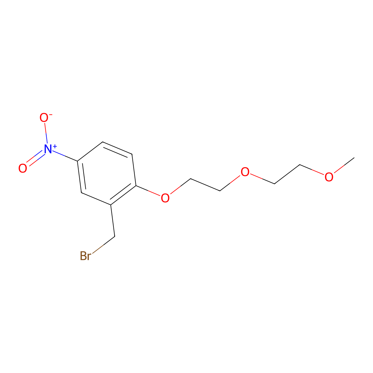 2-(Bromomethyl)-1-[2-(2-methoxyethoxy)ethoxy]-4-nitrobenzene molecular structure, CAS 1486265-32-0
