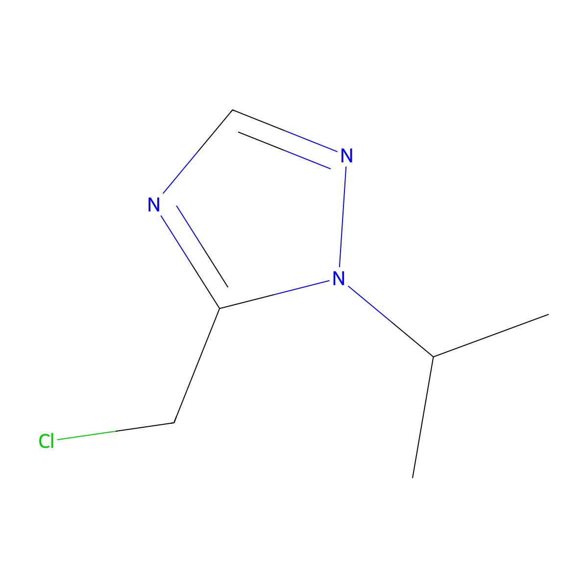 5-(chloromethyl)-1-(propan-2-yl)-1H-1,2,4-triazole molecular structure, CAS 1487896-32-1