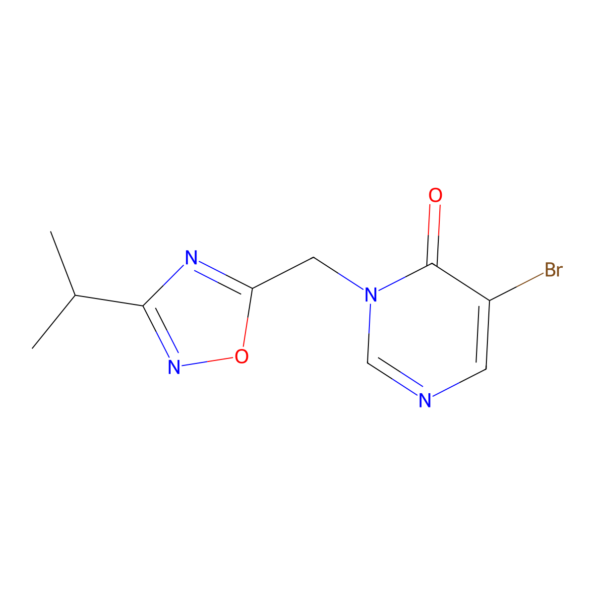 5-Bromo-3-{[3-(propan-2-yl)-1,2,4-oxadiazol-5-yl]methyl}-3,4-dihydropyrimidin-4-one molecular structure, CAS 1510711-65-5
