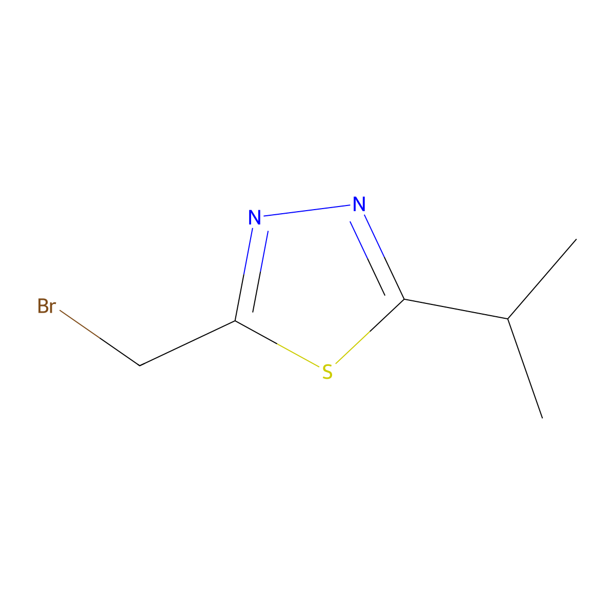 2-(Bromomethyl)-5-(propan-2-yl)-1,3,4-thiadiazole molecular structure, CAS 1566864-54-7