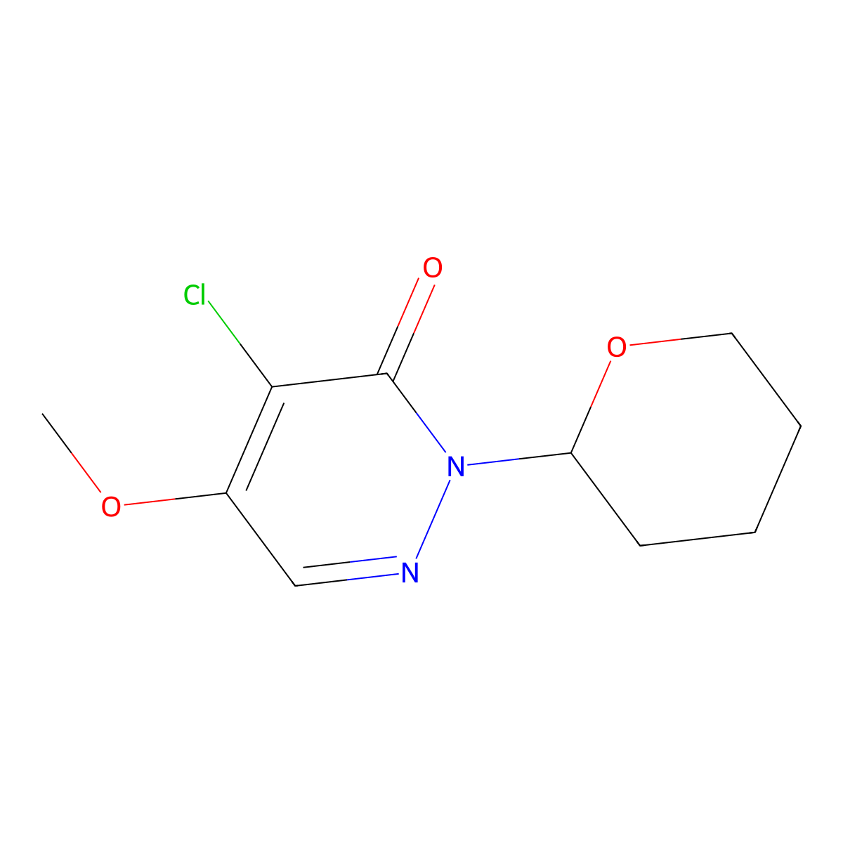 4-Chloro-5-methoxy-2-(2-tetrahydropyranyl)pyridazin-3(2H)-one molecular structure, CAS 173206-12-7
