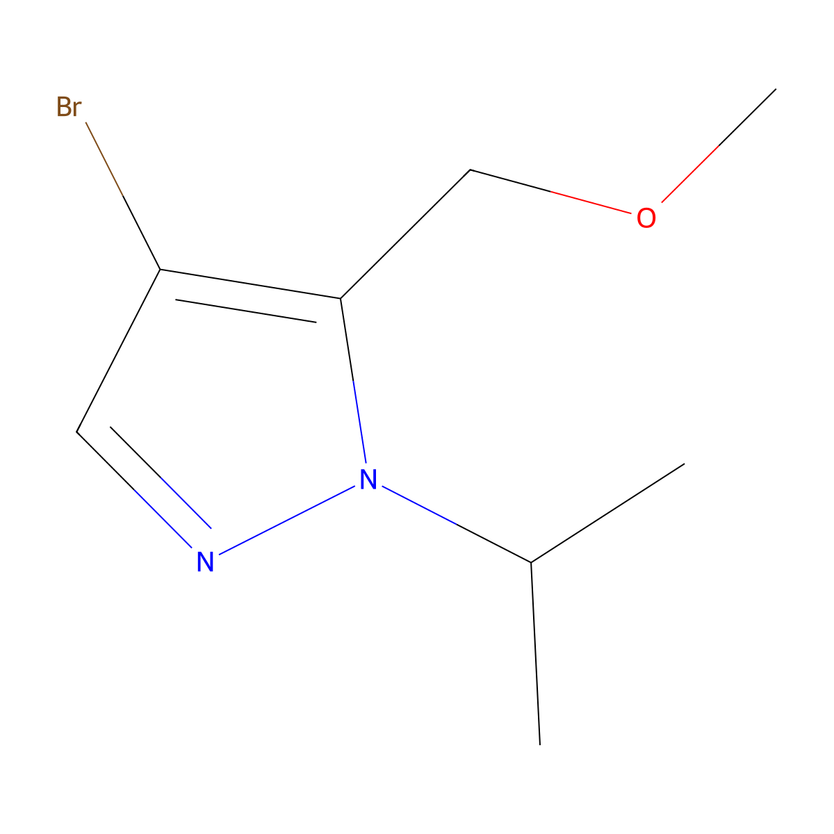 4-bromo-1-isopropyl-5-(methoxymethyl)-1H-pyrazole molecular structure, CAS 1856088-55-5