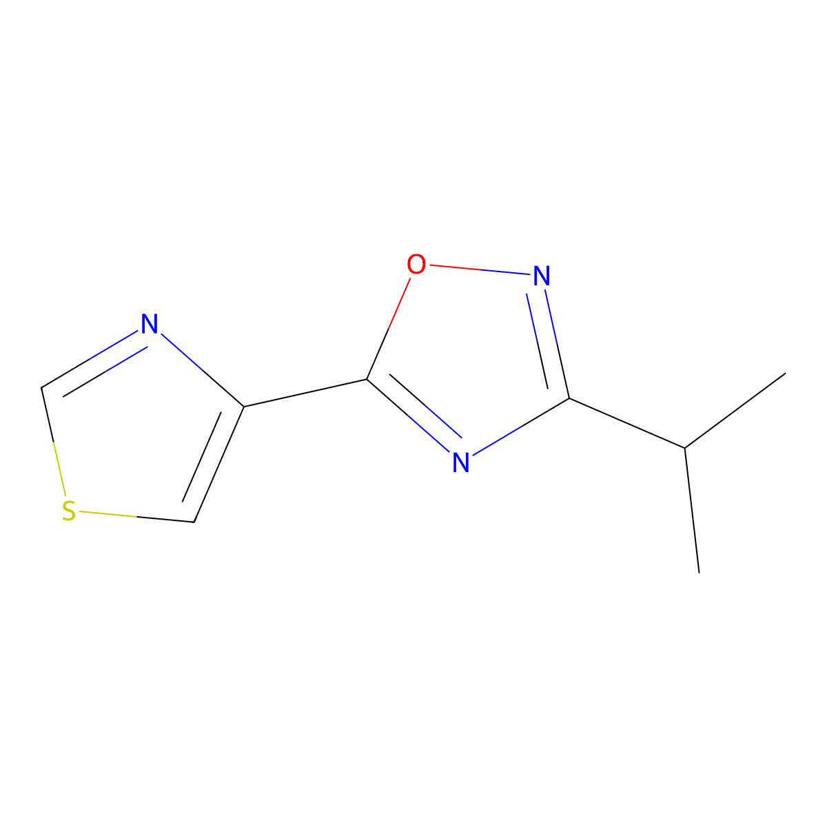 3-(Propan-2-yl)-5-(1,3-thiazol-4-yl)-1,2,4-oxadiazole molecular structure, CAS 1862944-92-0