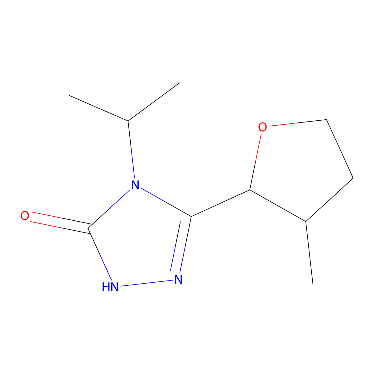 rac-3-[(2R,3S)-3-methyloxolan-2-yl]-4-(propan-2-yl)-4,5-dihydro-1H-1,2,4-triazol-5-one, cis molecular structure, CAS 2059910-82-4