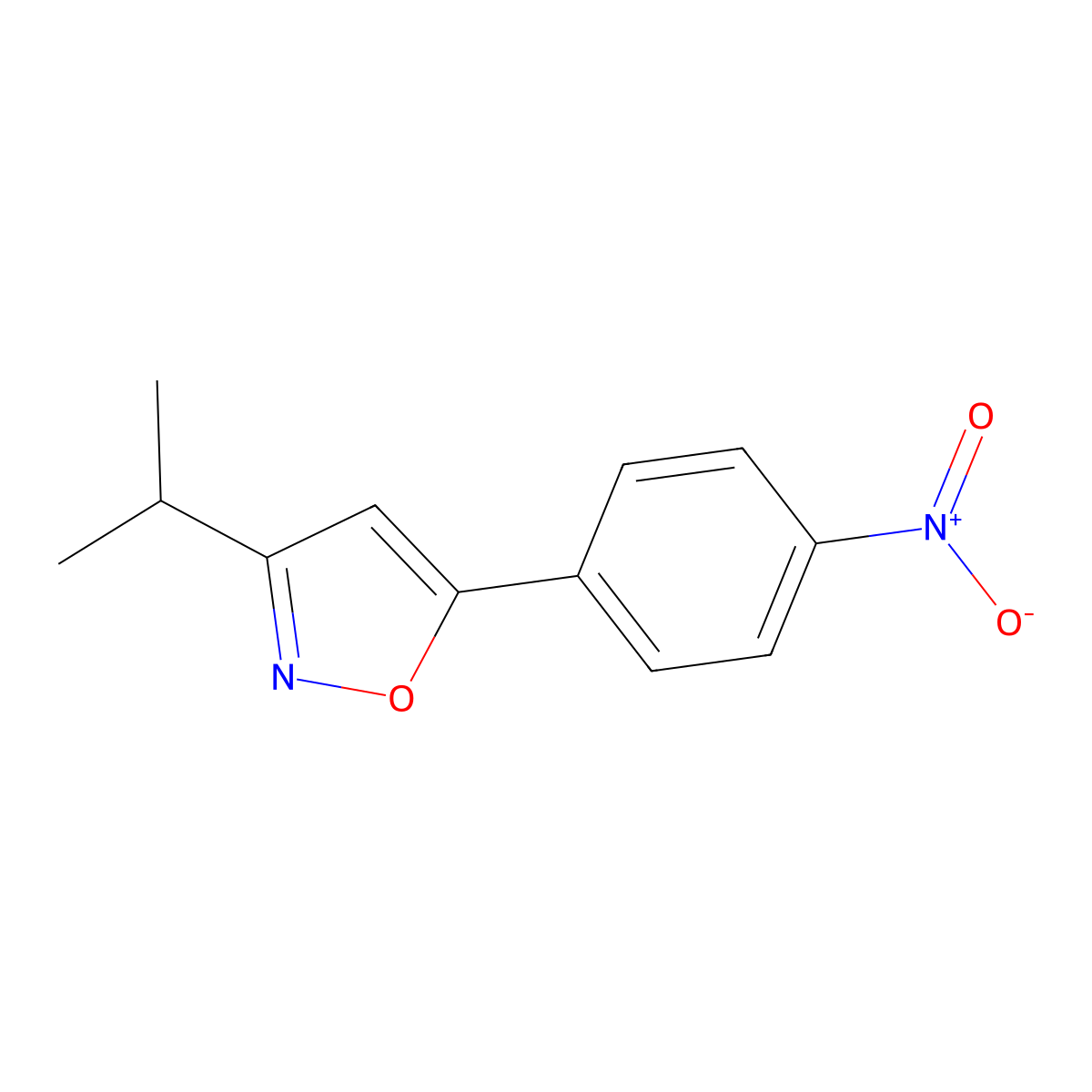 5-(4-Nitrophenyl)-3-(propan-2-yl)-1,2-oxazole molecular structure, CAS 2060035-27-8