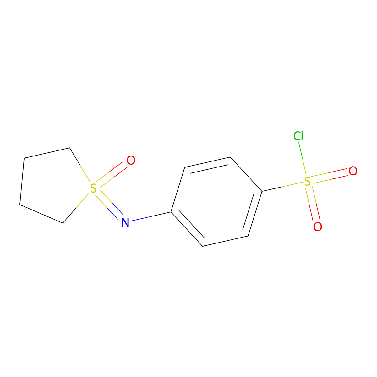 4-[(1-Oxo-1lambda6-thiolan-1-ylidene)amino]benzene-1-sulfonyl chloride molecular structure, CAS 2060036-68-0