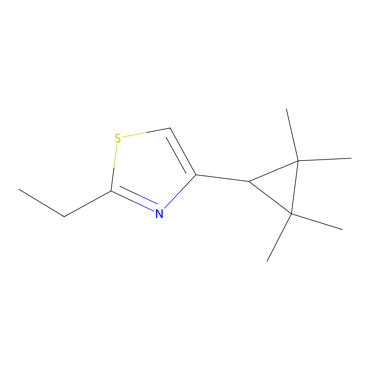 2-Ethyl-4-(2,2,3,3-tetramethylcyclopropyl)-1,3-thiazole molecular structure, CAS 2060062-83-9