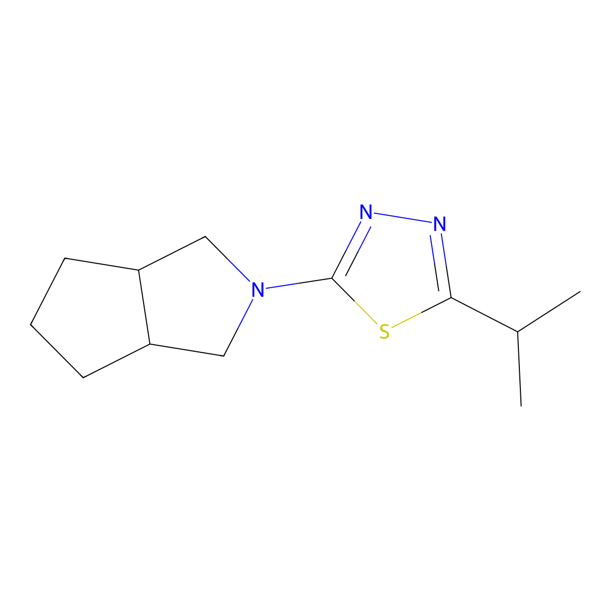 2-{Octahydrocyclopenta[c]pyrrol-2-yl}-5-(propan-2-yl)-1,3,4-thiadiazole molecular structure, CAS 2124789-76-8