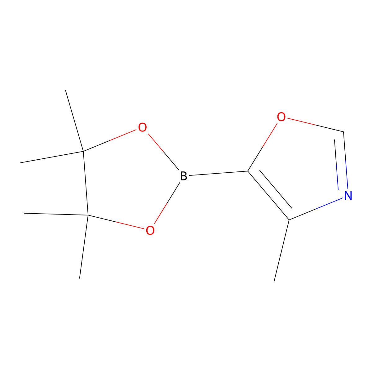 4-Methyl-5-(4,4,5,5-tetramethyl-1,3,2-dioxaborolan-2-yl)oxazole molecular structure, CAS 2186640-06-0