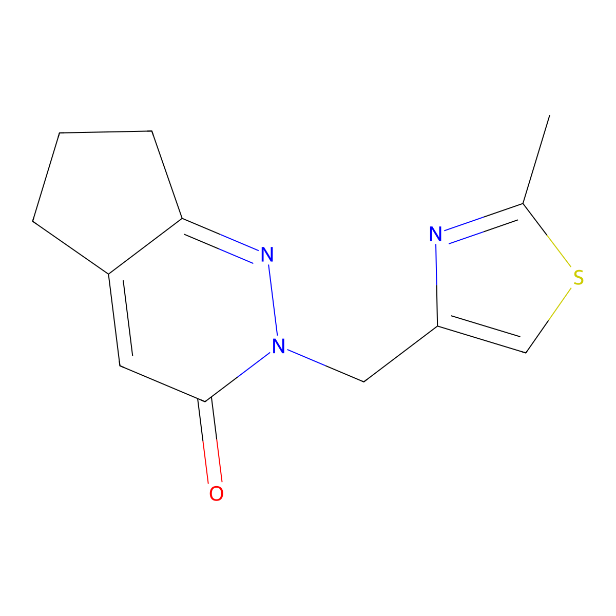 2-[(2-methyl-1,3-thiazol-4-yl)methyl]-2H,3H,5H,6H,7H-cyclopenta[c]pyridazin-3-one molecular structure, CAS 2200034-21-3