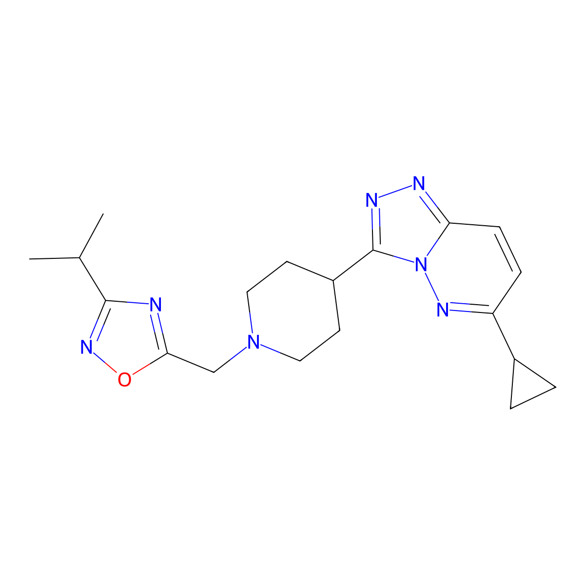 4-{6-Cyclopropyl-[1,2,4]triazolo[4,3-b]pyridazin-3-yl}-1-{[3-(propan-2-yl)-1,2,4-oxadiazol-5-yl]methyl}piperidine molecular structure, CAS 2200320-83-6