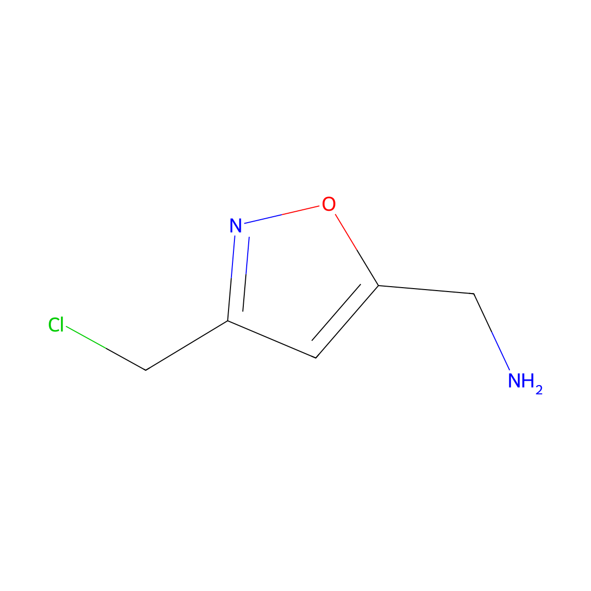1-[3-(Chloromethyl)-1,2-oxazol-5-yl]methanamine molecular structure, CAS 2241127-94-4