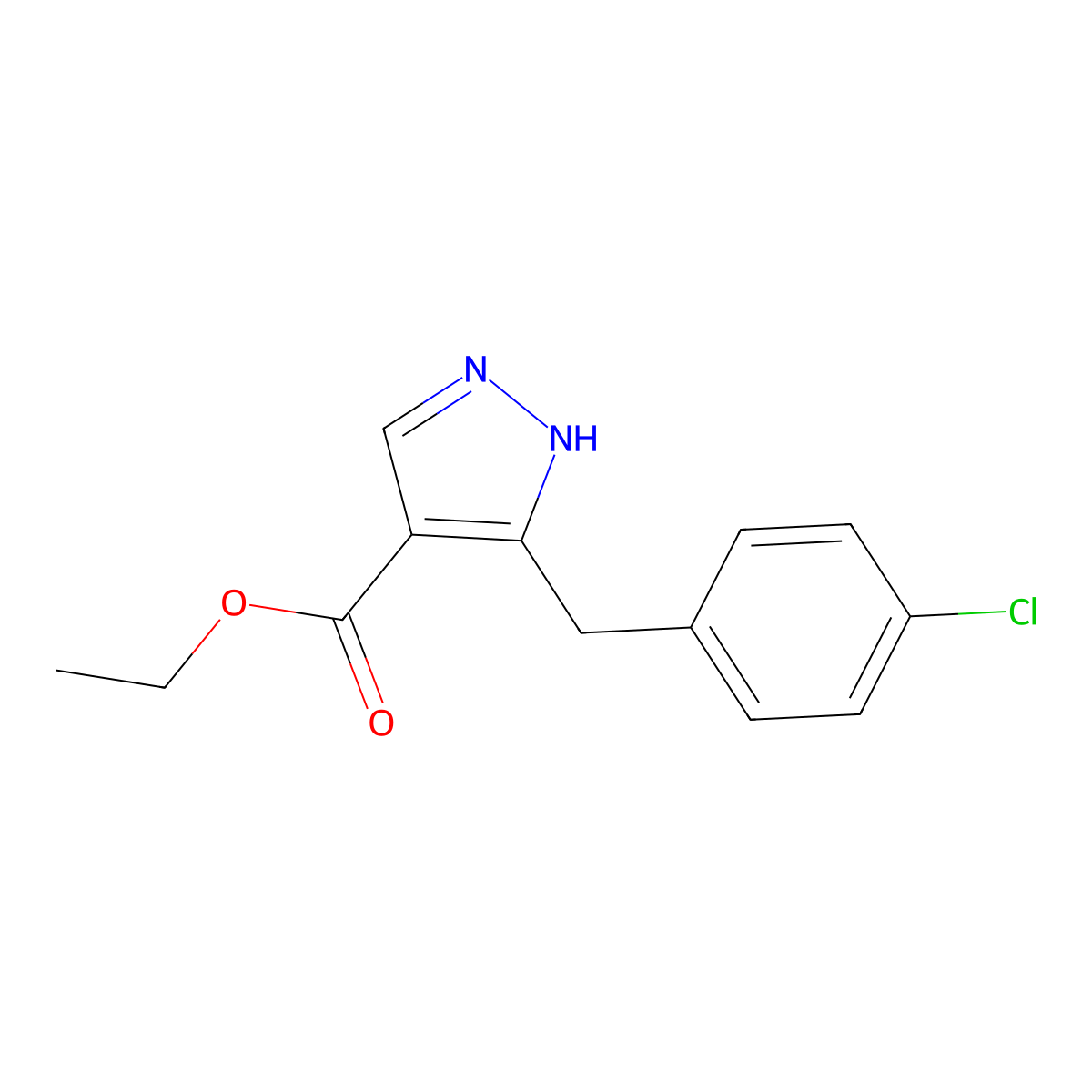 Ethyl 5-[(4-chlorophenyl)methyl]-1H-pyrazole-4-carboxylate molecular structure, CAS 2282763-95-3