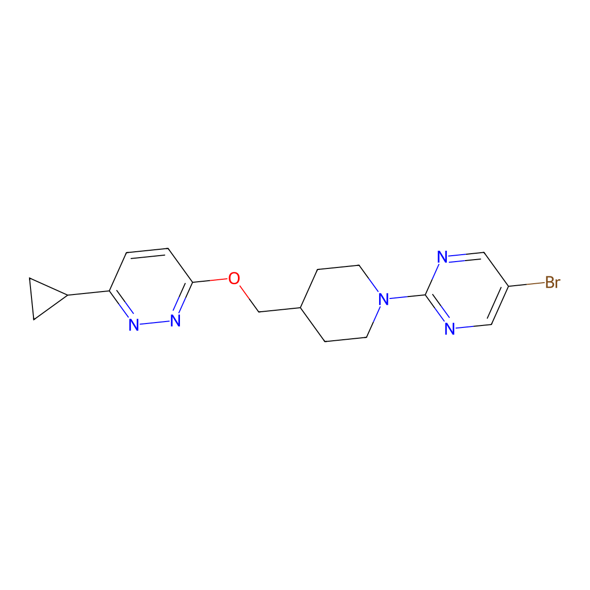 3-{[1-(5-Bromopyrimidin-2-yl)piperidin-4-yl]methoxy}-6-cyclopropylpyridazine molecular structure, CAS 2319853-58-0