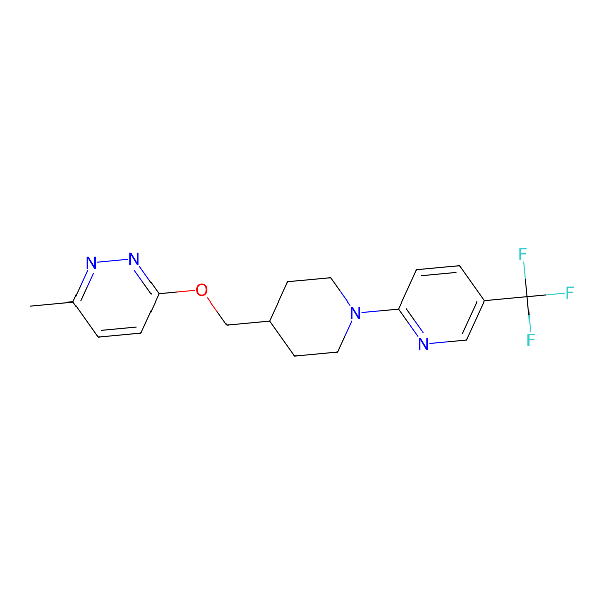 3-Methyl-6-({1-[5-(trifluoromethyl)pyridin-2-yl]piperidin-4-yl}methoxy)pyridazine molecular structure, CAS 2320533-37-5