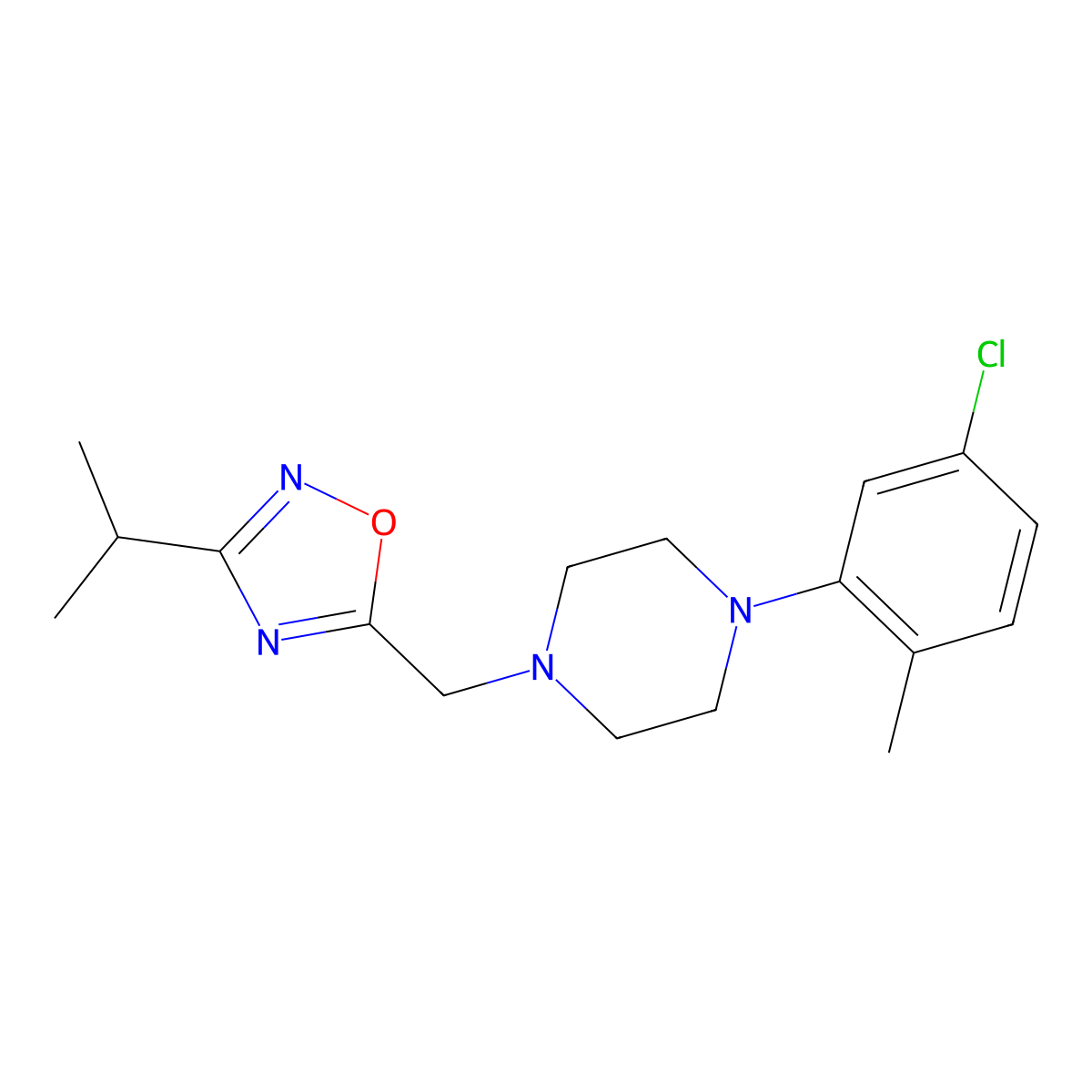 1-(5-Chloro-2-methylphenyl)-4-{[3-(propan-2-yl)-1,2,4-oxadiazol-5-yl]methyl}piperazine molecular structure, CAS 2326141-62-0