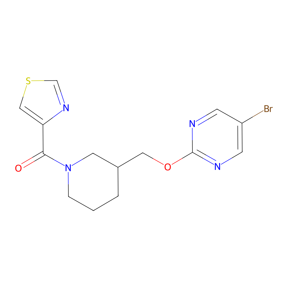 5-Bromo-2-{[1-(1,3-thiazole-4-carbonyl)piperidin-3-yl]methoxy}pyrimidine molecular structure, CAS 2379953-56-5