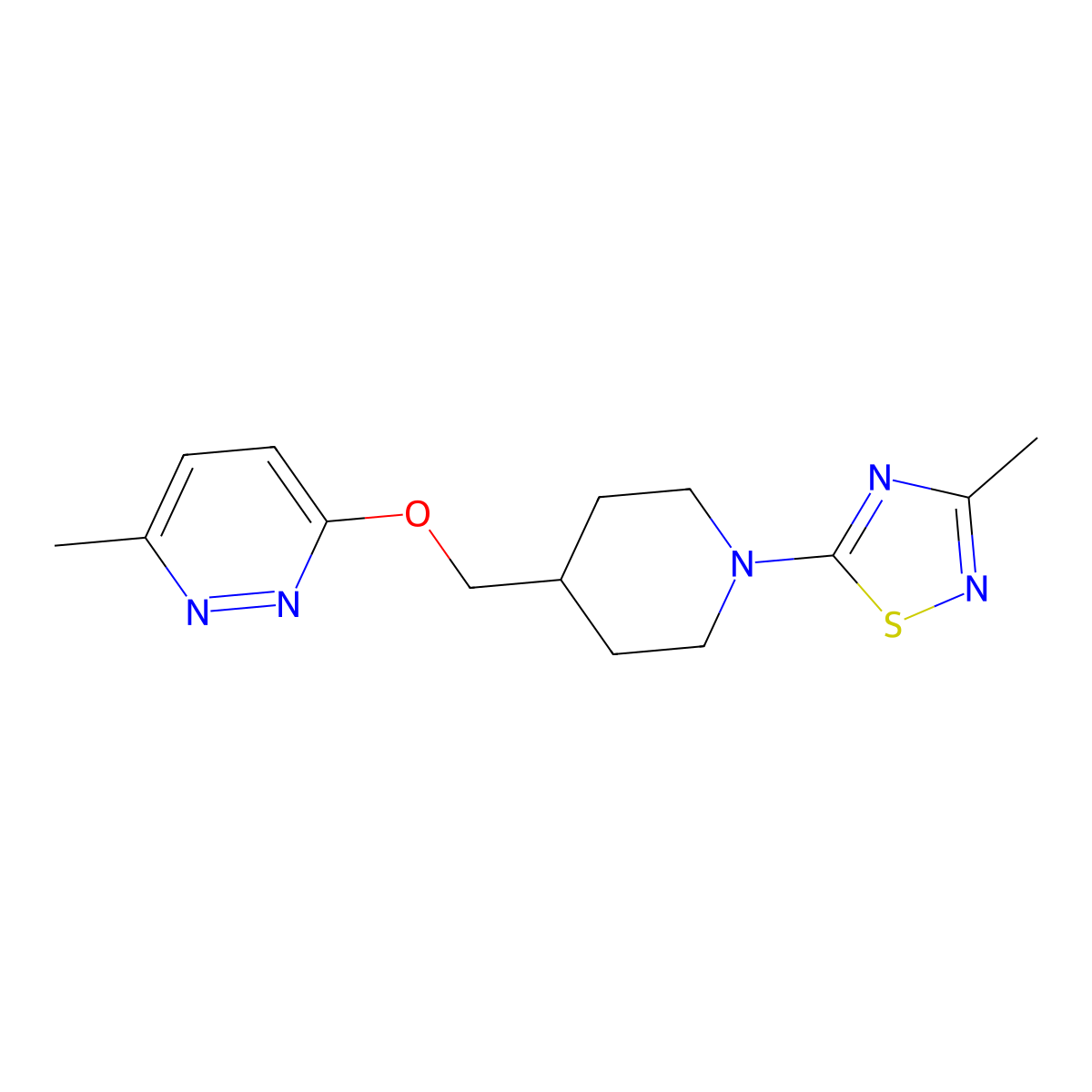 3-Methyl-6-{[1-(3-methyl-1,2,4-thiadiazol-5-yl)piperidin-4-yl]methoxy}pyridazine molecular structure, CAS 2380144-79-4