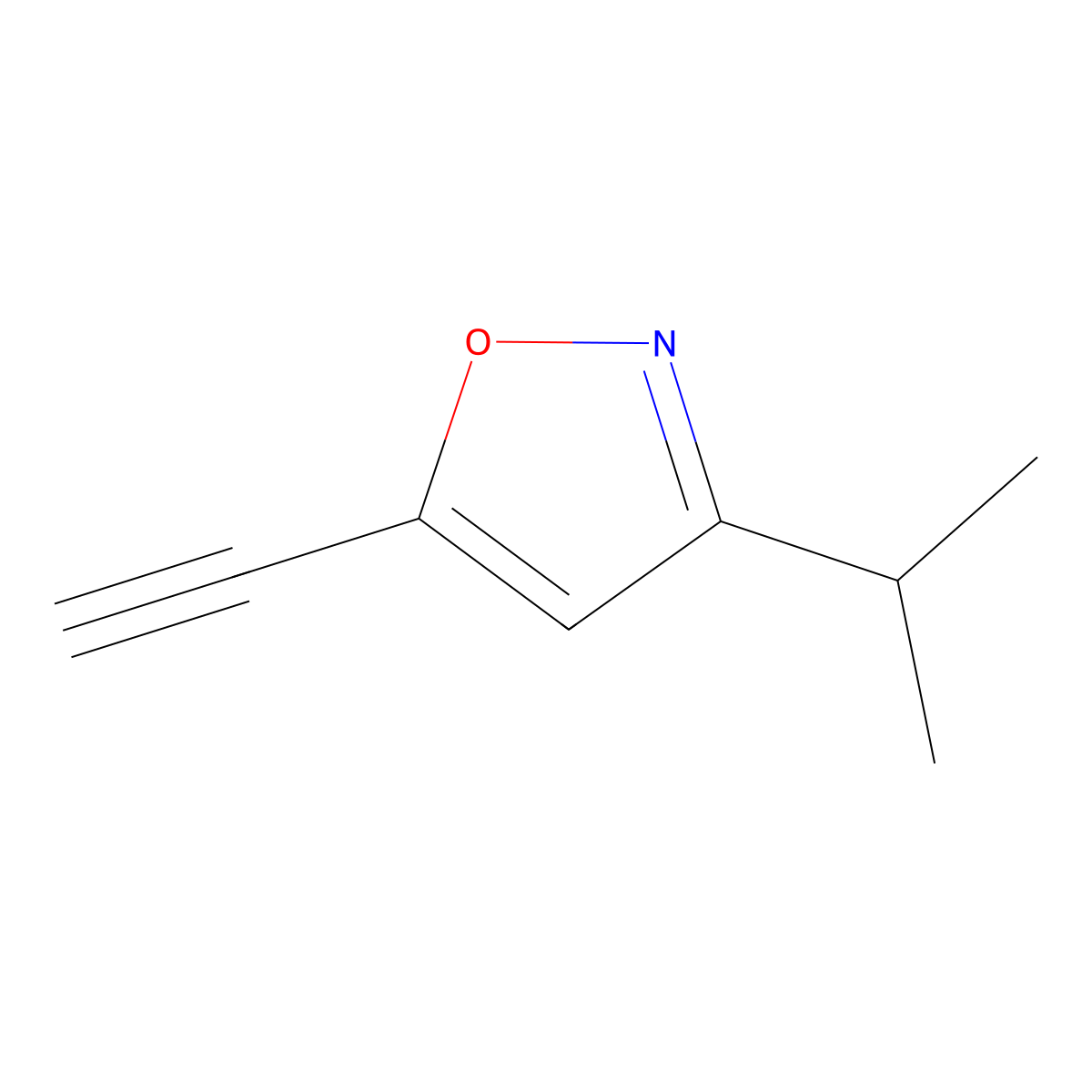 5-Ethynyl-3-(propan-2-yl)-1,2-oxazole molecular structure, CAS 2445792-41-4