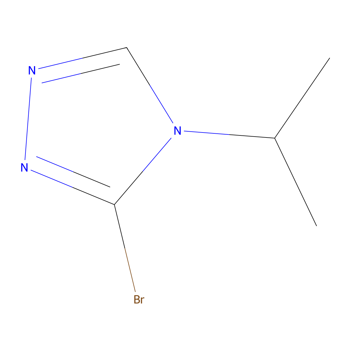 3-bromo-4-(propan-2-yl)-4H-1,2,4-triazole molecular structure, CAS 2460491-40-9