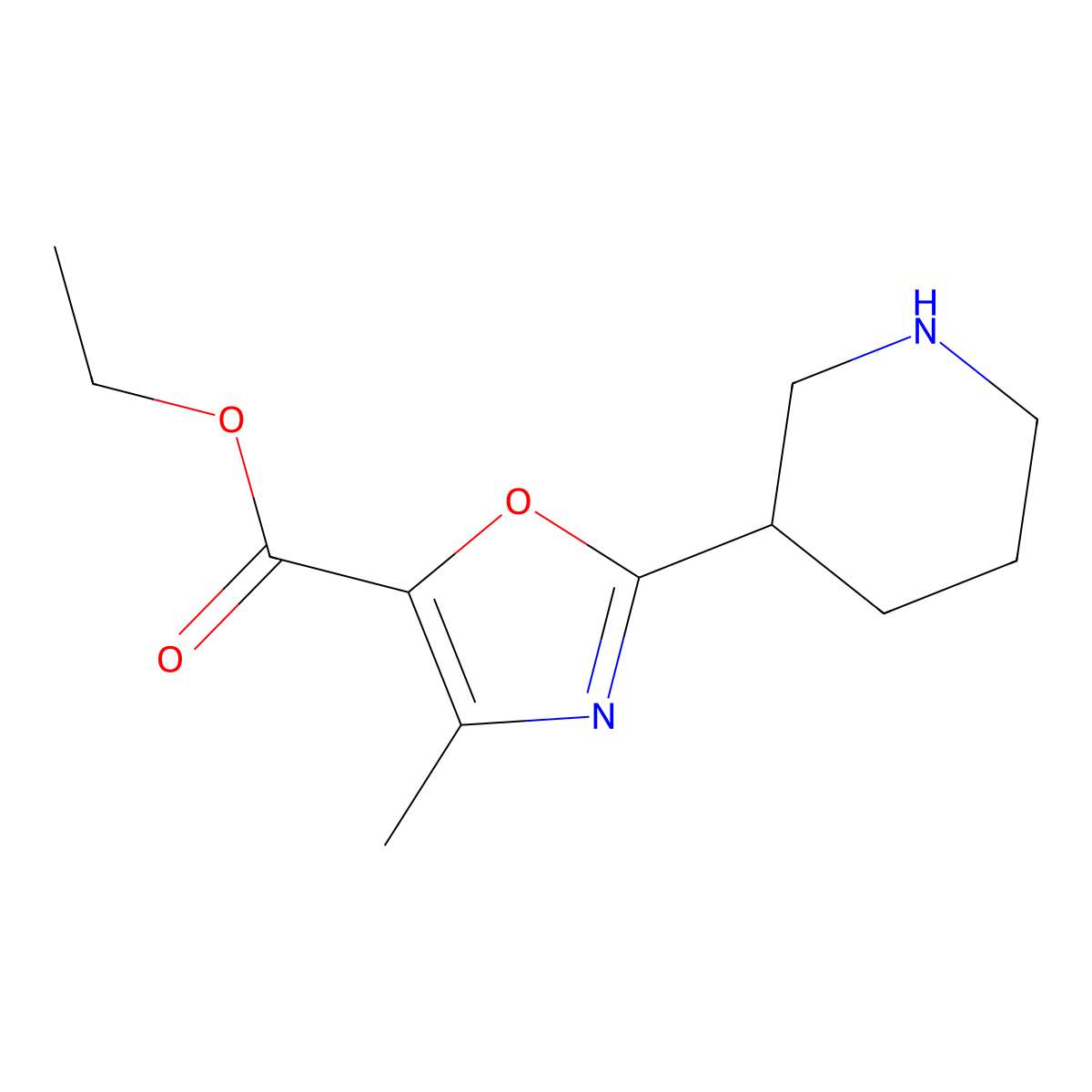 Ethyl 4-methyl-2-(piperidin-3-yl)-1,3-oxazole-5-carboxylate molecular structure, CAS 2639424-48-7