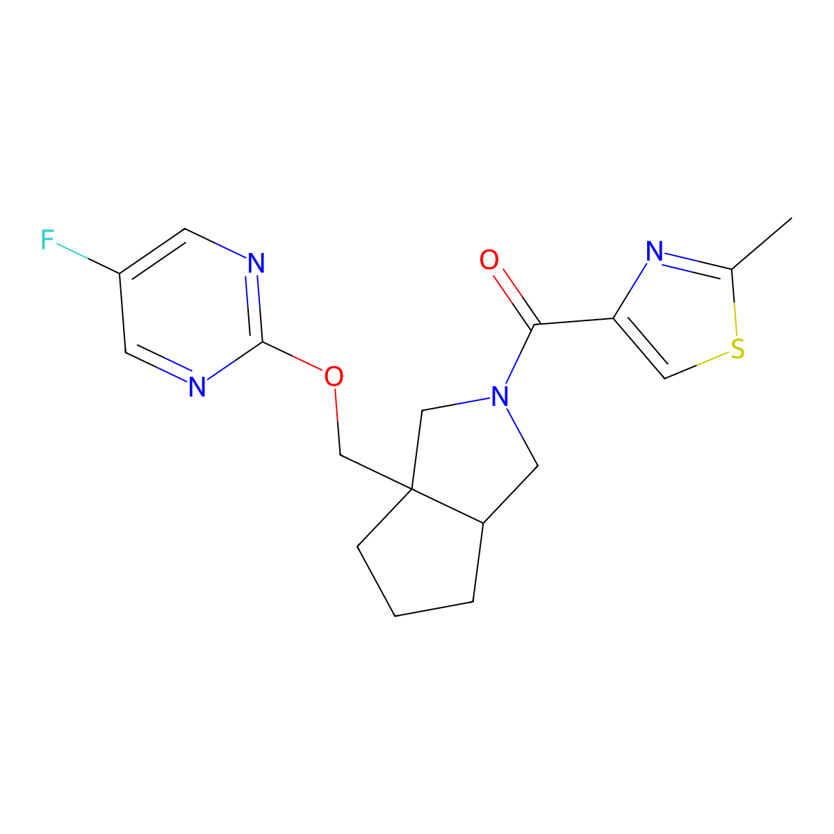 5-Fluoro-2-{[2-(2-methyl-1,3-thiazole-4-carbonyl)-octahydrocyclopenta[c]pyrrol-3a-yl]methoxy}pyrimidine molecular structure, CAS 2640950-96-3