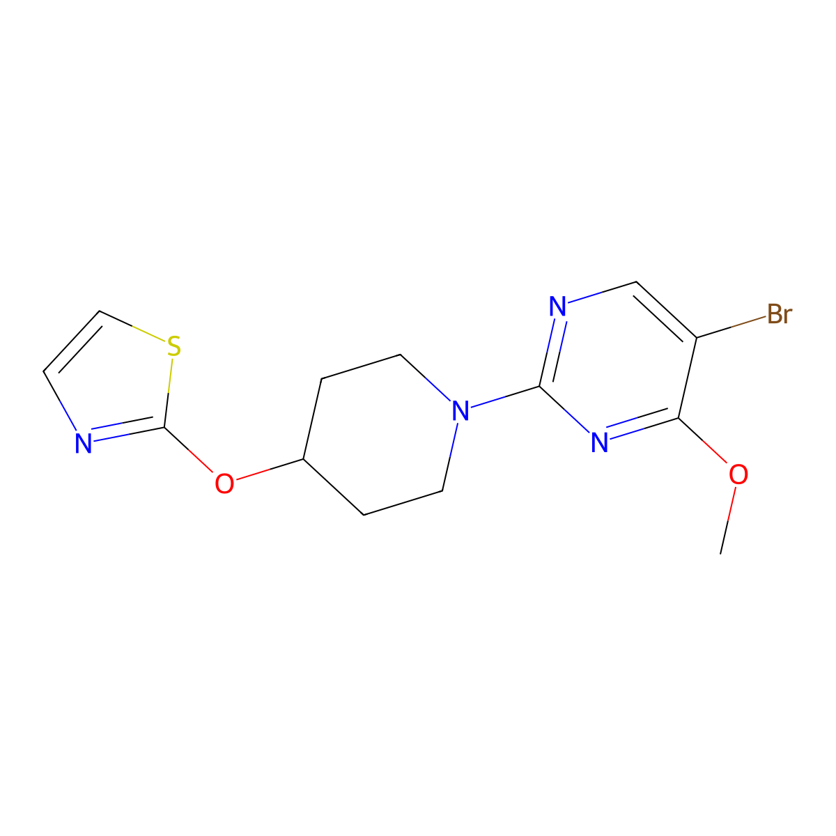 5-Bromo-4-methoxy-2-[4-(1,3-thiazol-2-yloxy)piperidin-1-yl]pyrimidine molecular structure, CAS 2741936-11-6