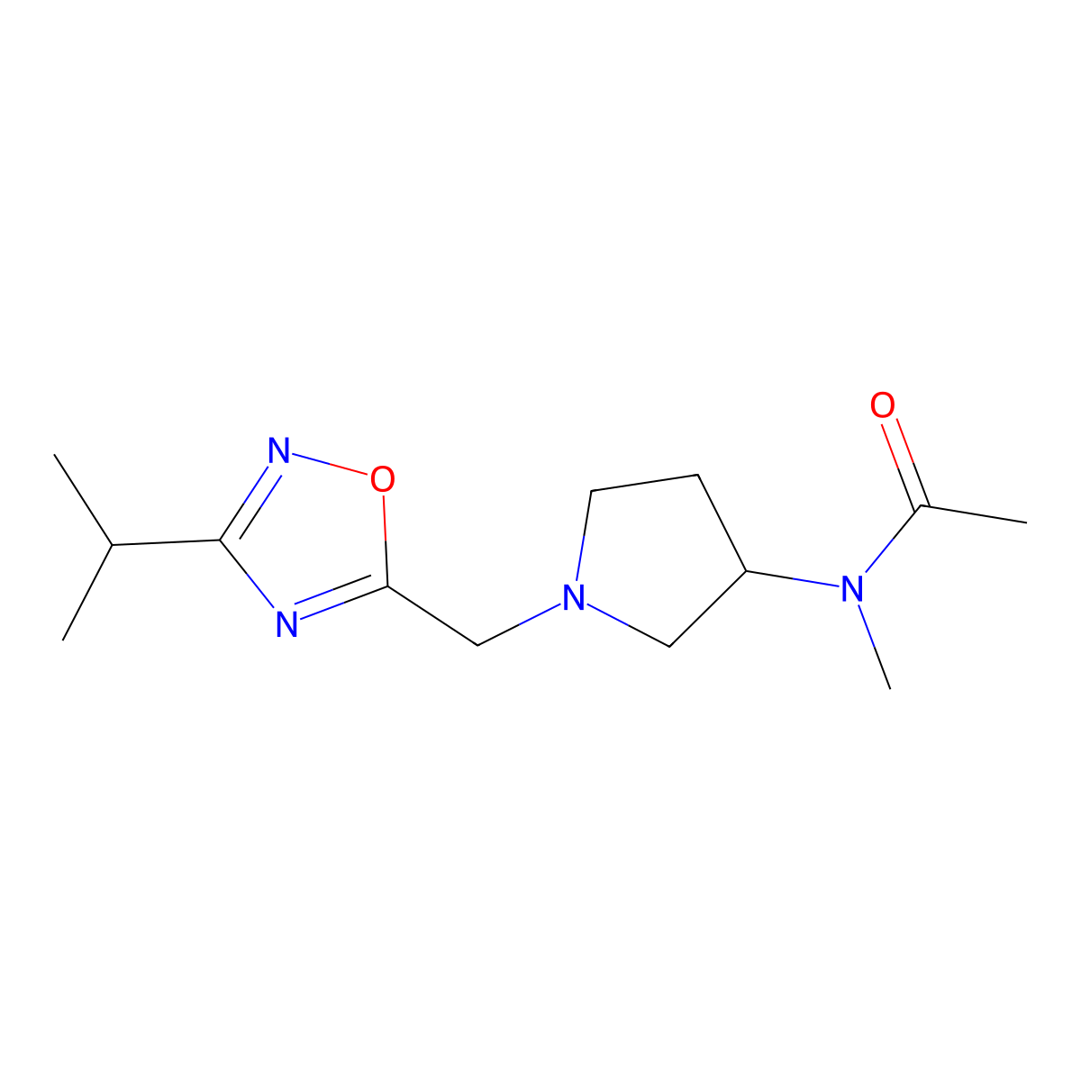 N-methyl-N-(1-{[3-(propan-2-yl)-1,2,4-oxadiazol-5-yl]methyl}pyrrolidin-3-yl)acetamide molecular structure, CAS 2742028-83-5