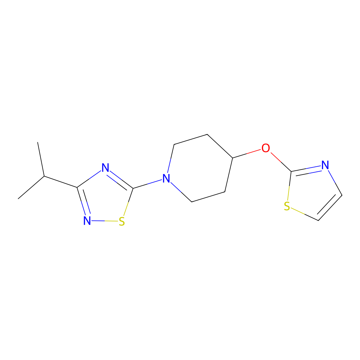 1-[3-(Propan-2-yl)-1,2,4-thiadiazol-5-yl]-4-(1,3-thiazol-2-yloxy)piperidine molecular structure, CAS 2742068-99-9