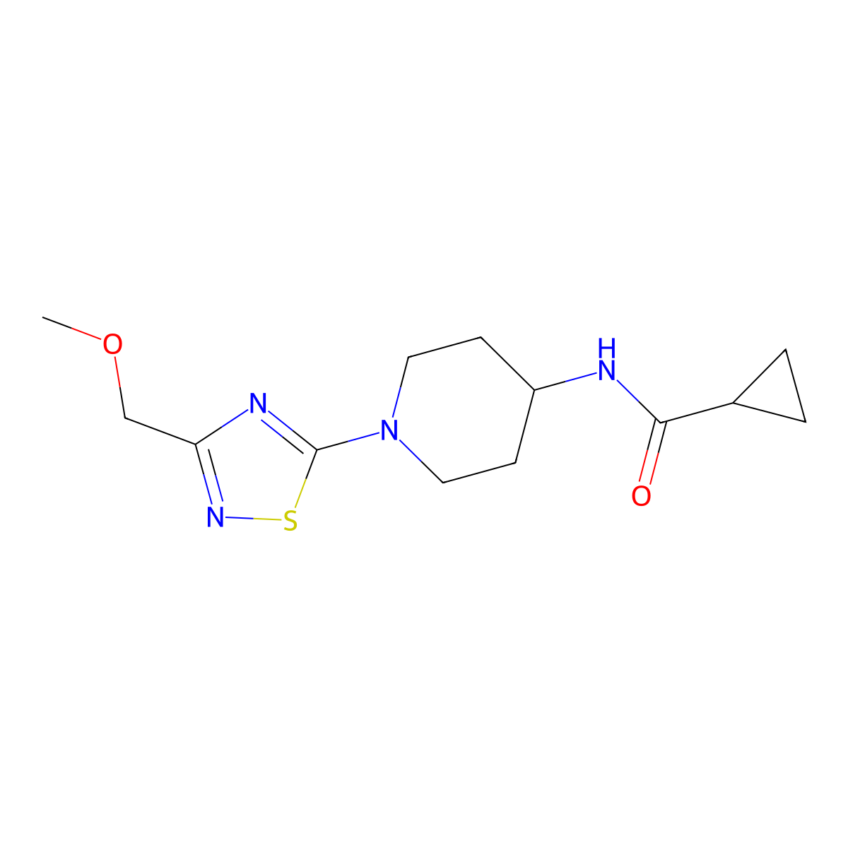 N-{1-[3-(methoxymethyl)-1,2,4-thiadiazol-5-yl]piperidin-4-yl}cyclopropanecarboxamide molecular structure, CAS 2770581-94-5