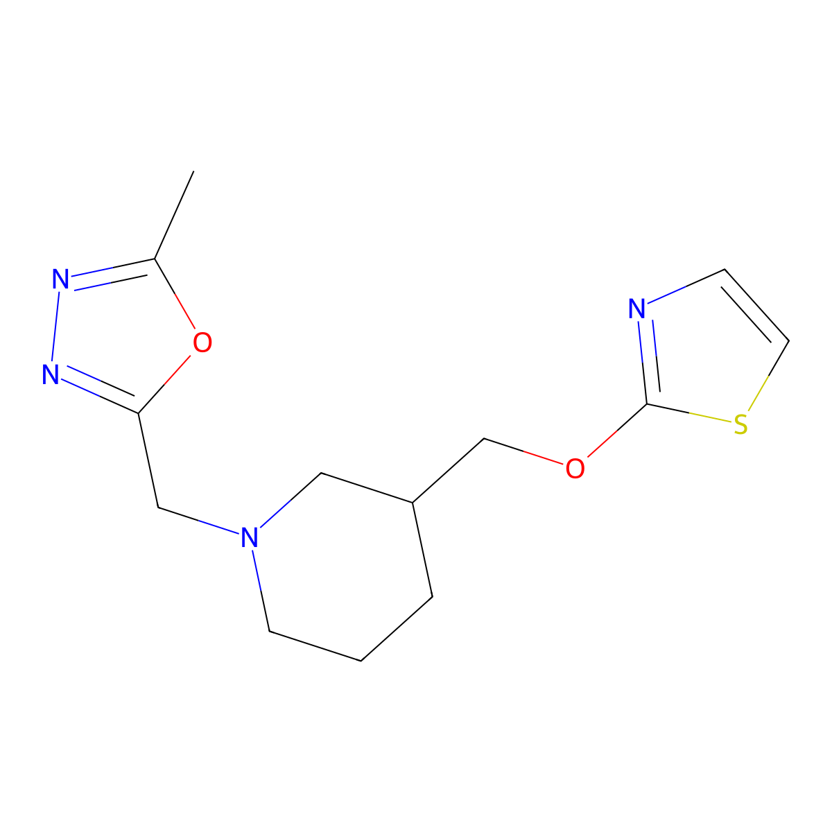 1-[(5-Methyl-1,3,4-oxadiazol-2-yl)methyl]-3-[(1,3-thiazol-2-yloxy)methyl]piperidine molecular structure, CAS 2770588-69-5