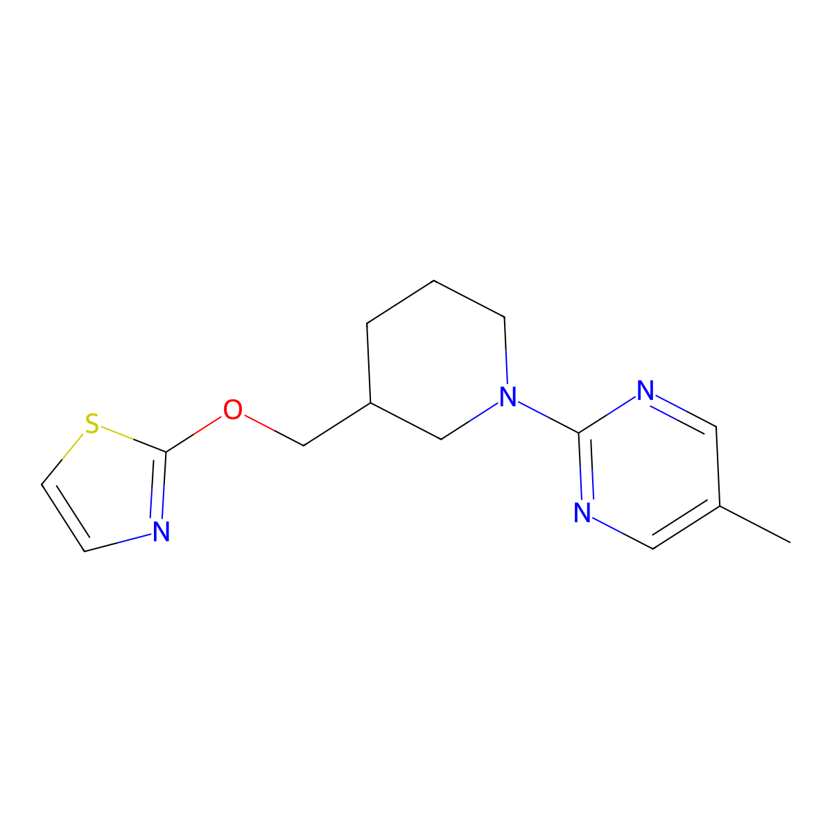 5-Methyl-2-{3-[(1,3-thiazol-2-yloxy)methyl]piperidin-1-yl}pyrimidine molecular structure, CAS 2770590-44-6