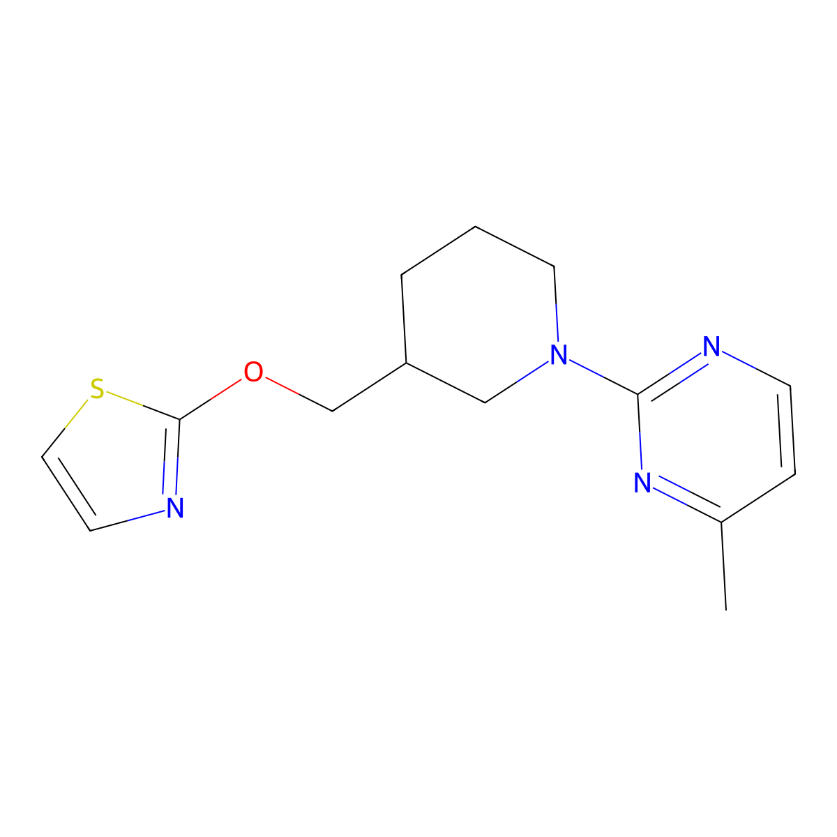 4-Methyl-2-{3-[(1,3-thiazol-2-yloxy)methyl]piperidin-1-yl}pyrimidine molecular structure, CAS 2770627-97-7