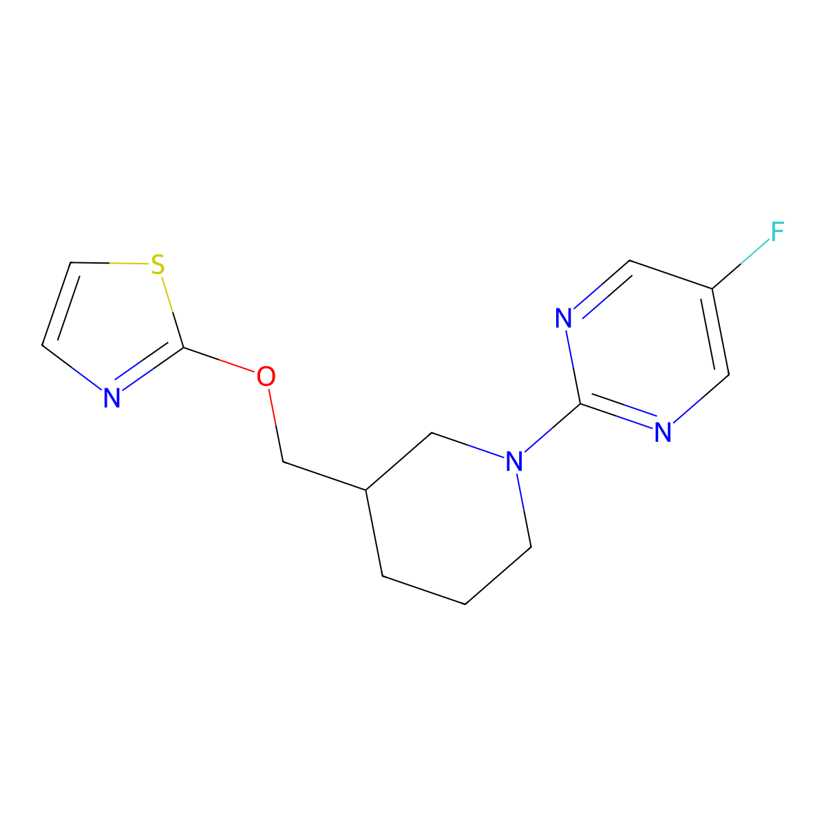 5-Fluoro-2-{3-[(1,3-thiazol-2-yloxy)methyl]piperidin-1-yl}pyrimidine molecular structure, CAS 2770632-43-2