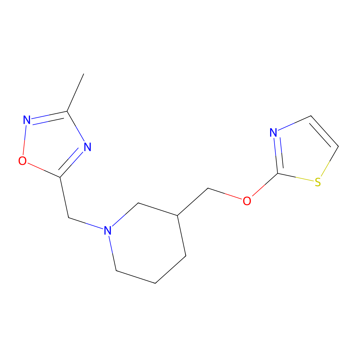 1-[(3-Methyl-1,2,4-oxadiazol-5-yl)methyl]-3-[(1,3-thiazol-2-yloxy)methyl]piperidine molecular structure, CAS 2770637-74-4
