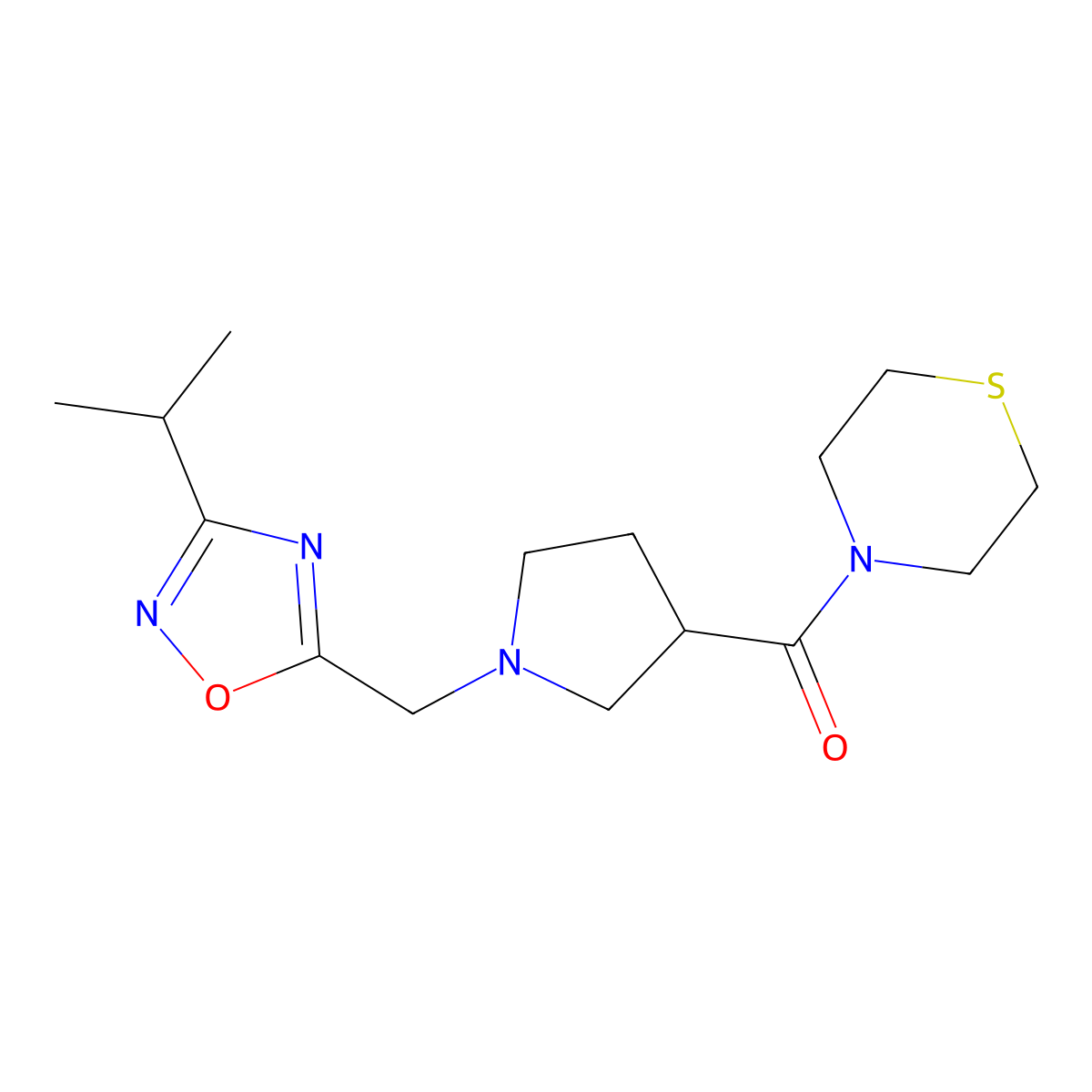 4-(1-{[3-(Propan-2-yl)-1,2,4-oxadiazol-5-yl]methyl}pyrrolidine-3-carbonyl)thiomorpholine molecular structure, CAS 2877686-66-1