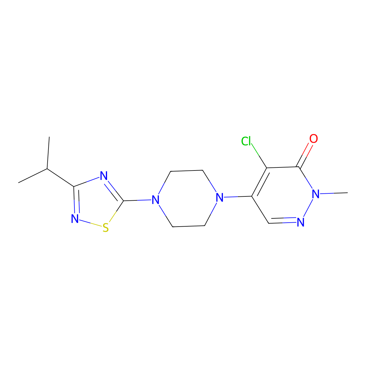 4-Chloro-2-methyl-5-{4-[3-(propan-2-yl)-1,2,4-thiadiazol-5-yl]piperazin-1-yl}-2,3-dihydropyridazin-3-one molecular structure, CAS 3054436-94-8