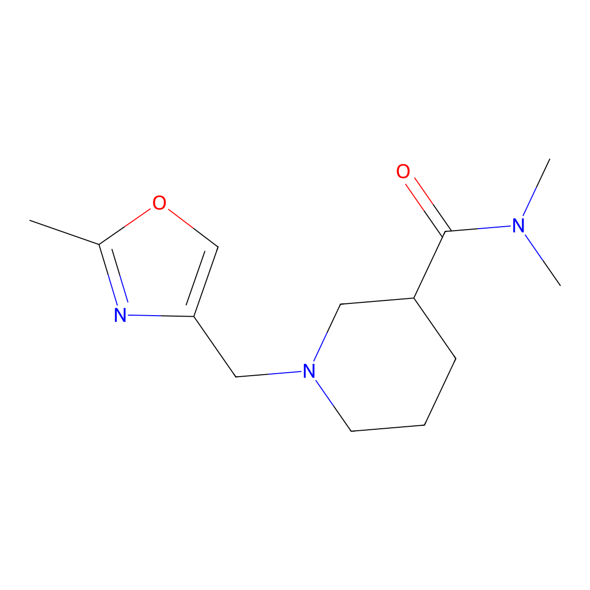 N,N-dimethyl-1-[(2-methyl-1,3-oxazol-4-yl)methyl]piperidine-3-carboxamide molecular structure, CAS 3054533-80-8