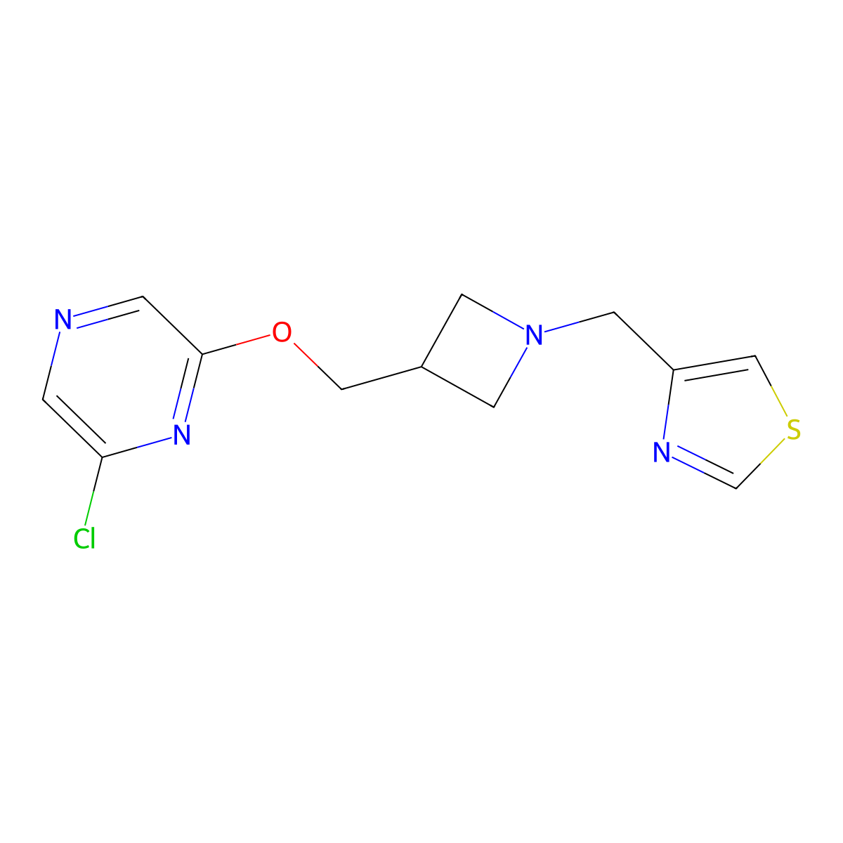 2-Chloro-6-({1-[(1,3-thiazol-4-yl)methyl]azetidin-3-yl}methoxy)pyrazine molecular structure, CAS 3054620-59-3