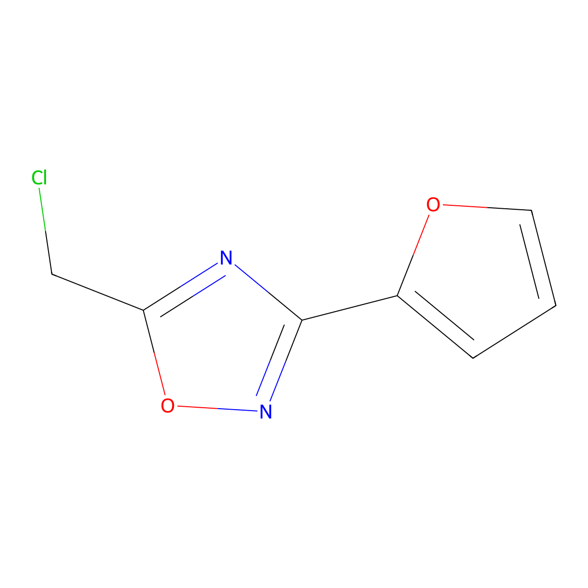 5-(Chloromethyl)-3-(furan-2-yl)-1,2,4-oxadiazole molecular structure, CAS 501653-22-1