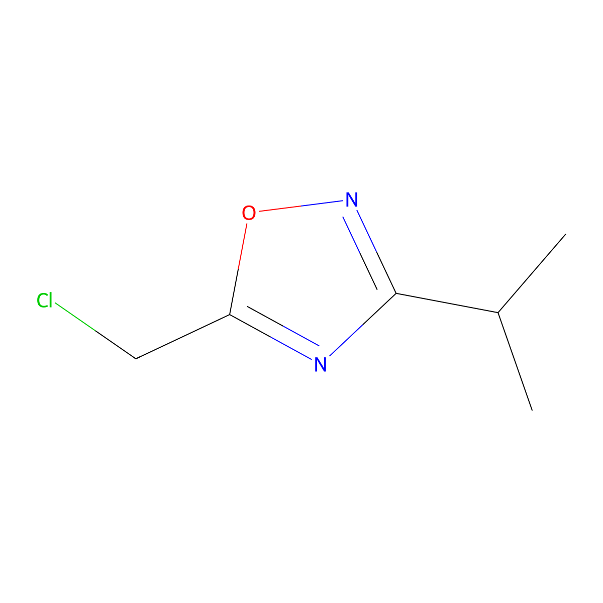 5-(Chloromethyl)-3-(propan-2-yl)-1,2,4-oxadiazole molecular structure, CAS 54042-97-6